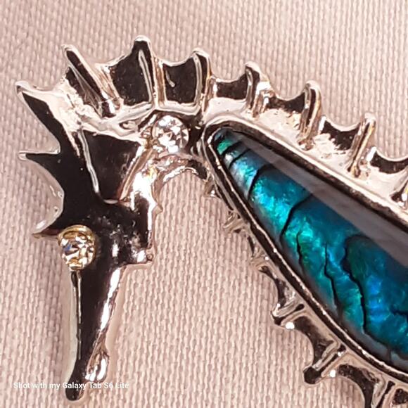 Seahorse Brooch Abalone Stone In Bezel Silver Tone Setting - Picture 4 of 6